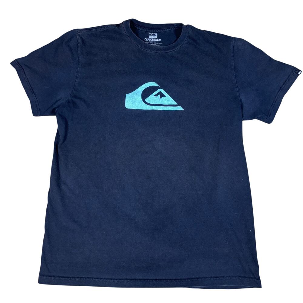 y2k 2000s style Quiksilver center logo tshirt Medium surfwear retro indie skate